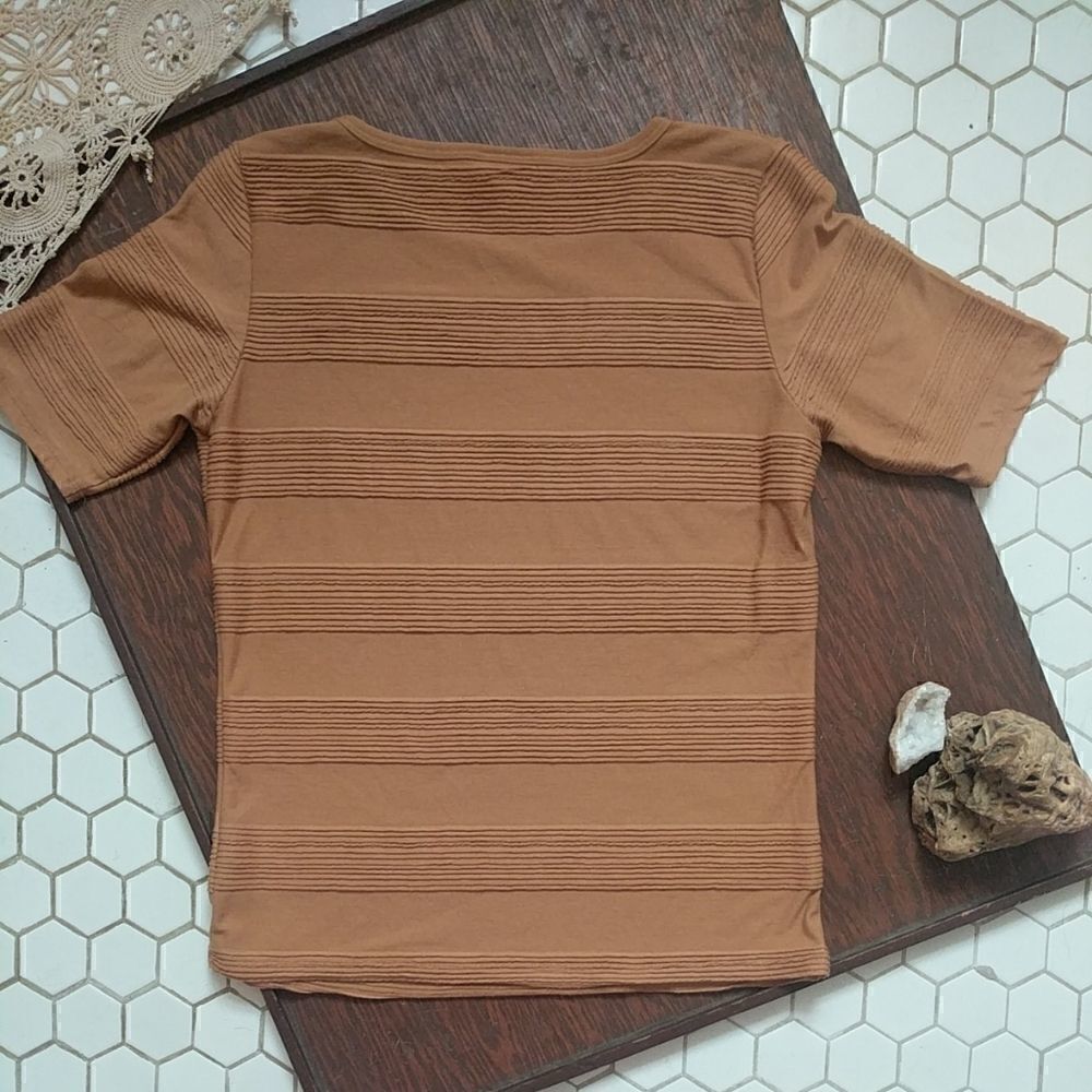 LuLaRoe 3/$35 Classic T Orange Ruffle Stripe M